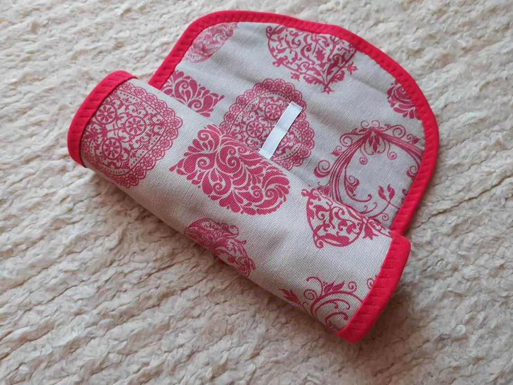 Penál na bločky a pastely SRDÍČKA NA BÉŽOVÉ