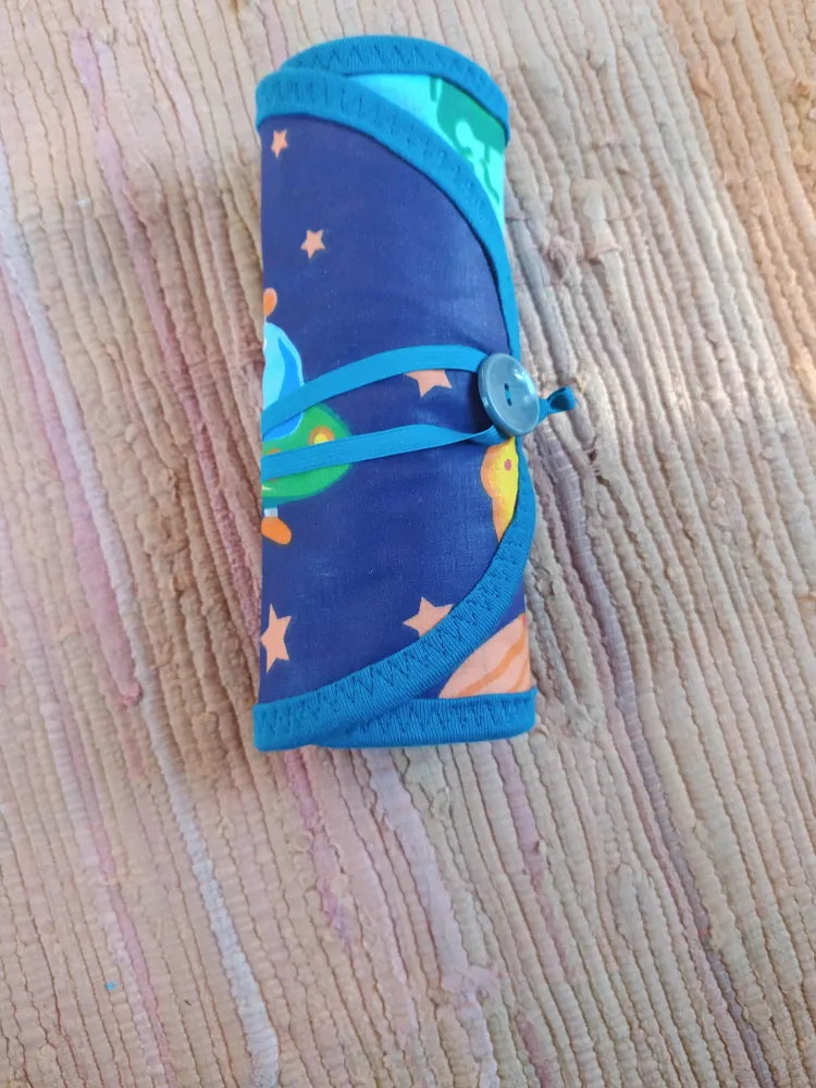 Penál na bločky a pastely VESMÍR