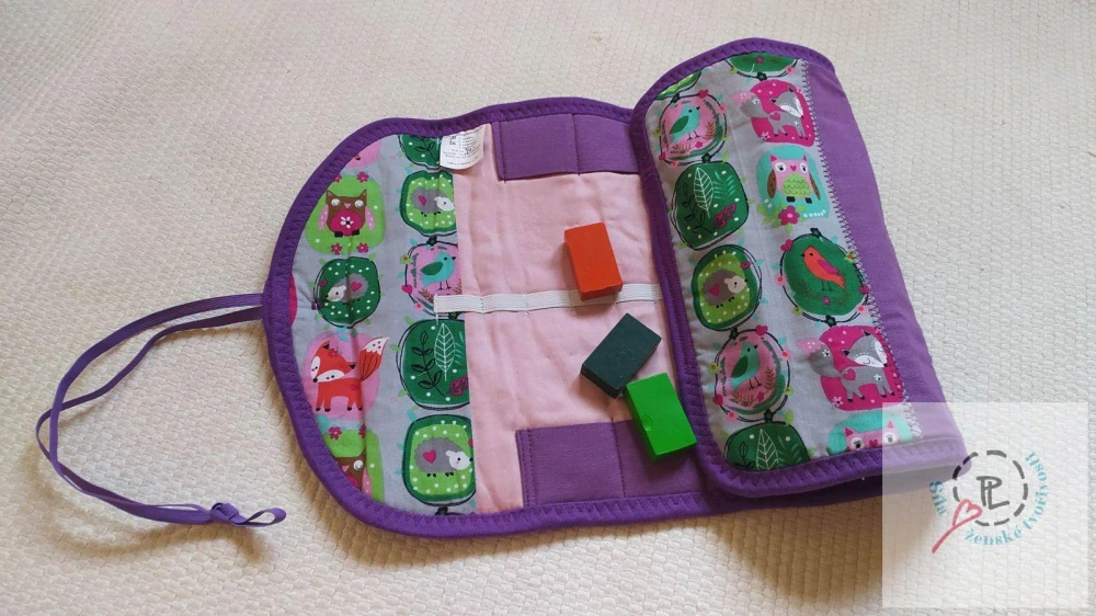 Waldorfský penál na bločky a pastely ZVÍŘÁTKA na fialové 16+16