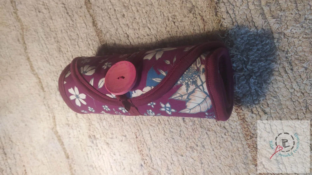 Penál na háčky fialové květy