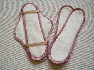 Denní vložka s řemínky BIO 3 ks > dlouhá 27 cm