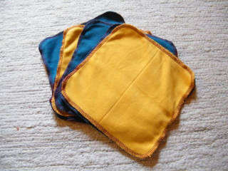 Ubrousky na zadeček 15 ks > cca 20x20 cm